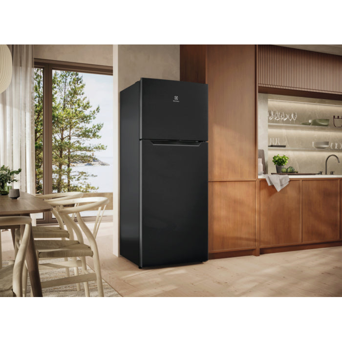 ELECTROLUX ETM4200A-B 600 Series Top freezer refrigerator(415L)(Energy Efficiency Class 3)