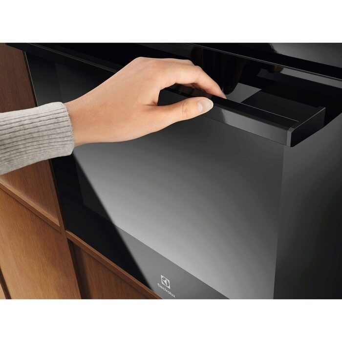ELECTROLUX KOHGE00BK built-in single oven with (65L)